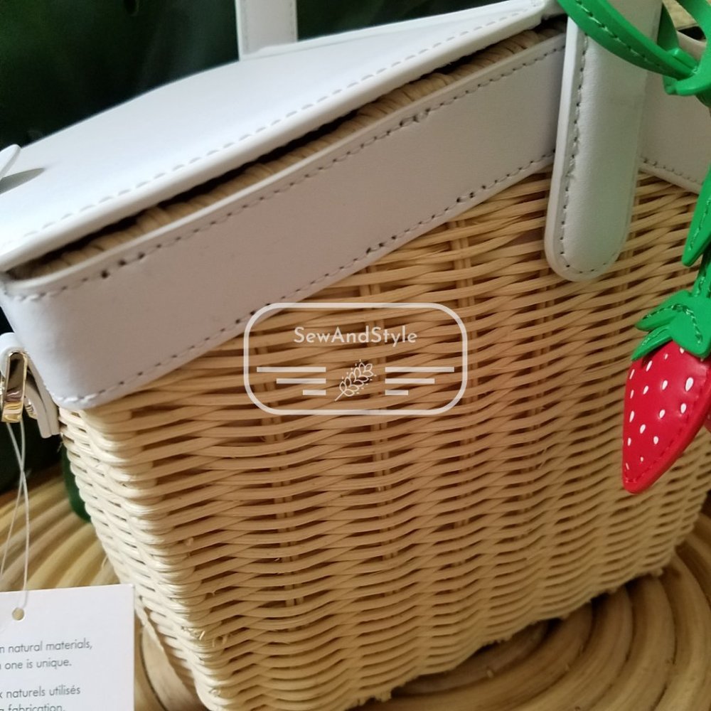 Kate Spade NWT Picnic Strawberry Wicker Basket Warm Beige plaid inside - Picture 8 of 13